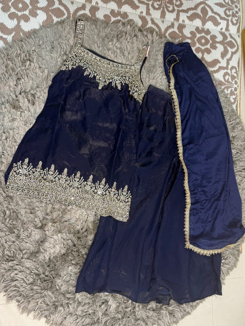 Fendy Georgette 3-Piece Party Wear Dress ā Heavy Stone, Mirror & Embroidery Work