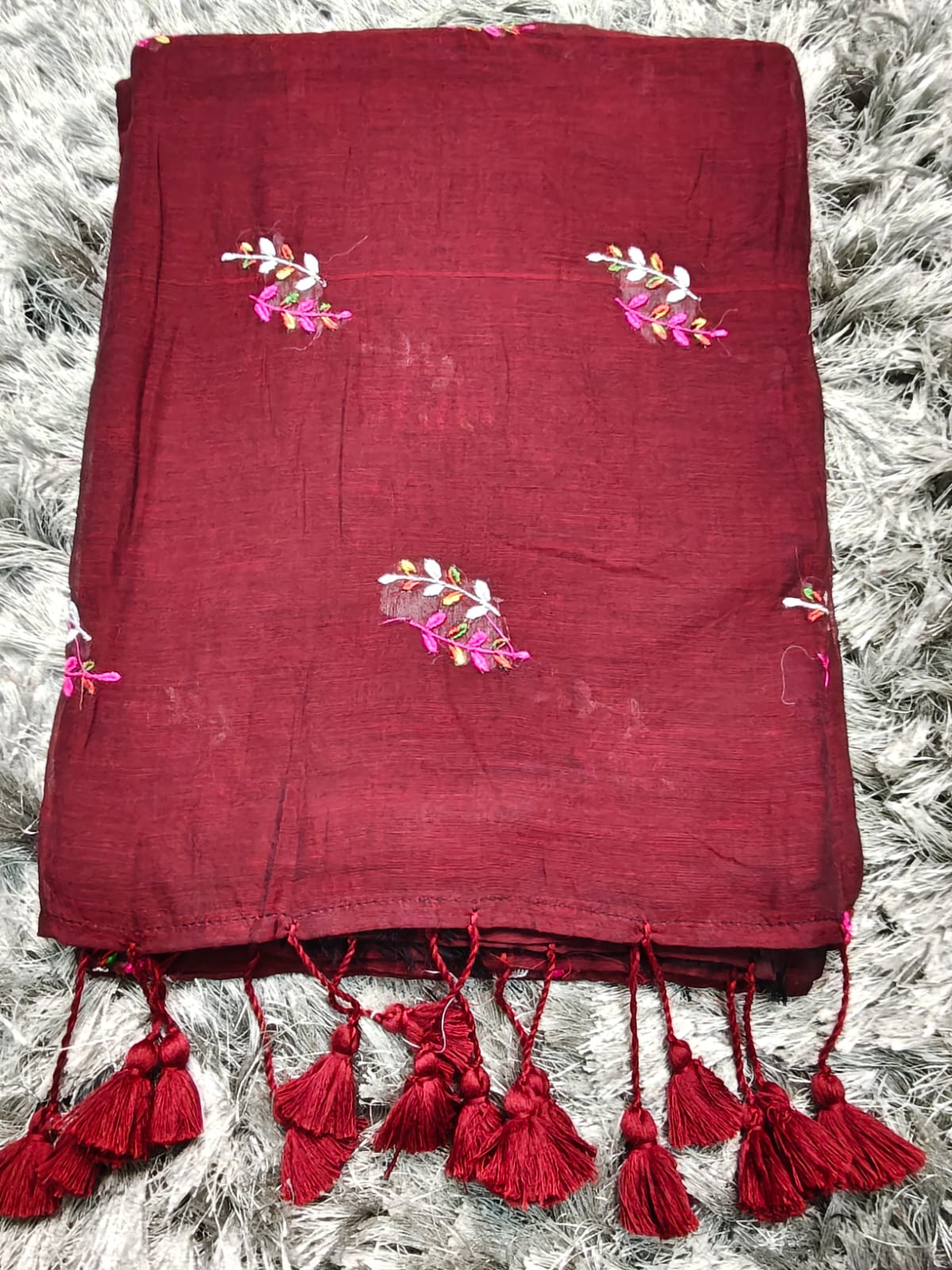 Leaf Embroidered Premium 120 TC Mul Cotton Saree