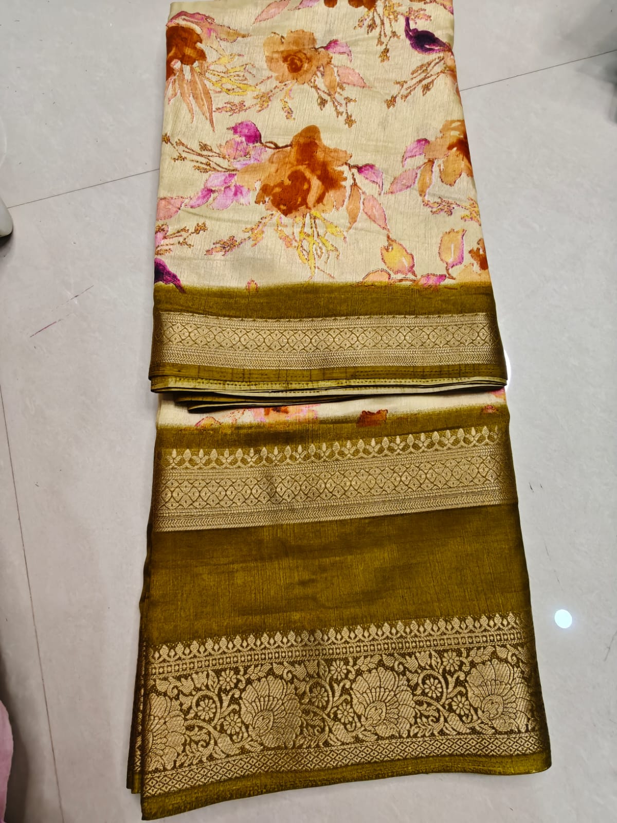 Graceful Cotton Silk Saree with Gap Border & Attached Blouse