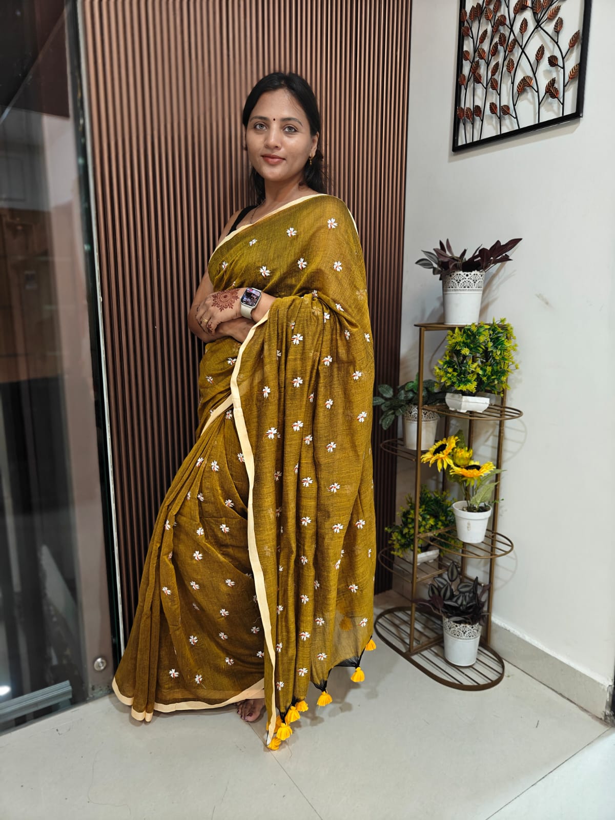 🌿 Parijat Embroidered Mul Cotton Saree