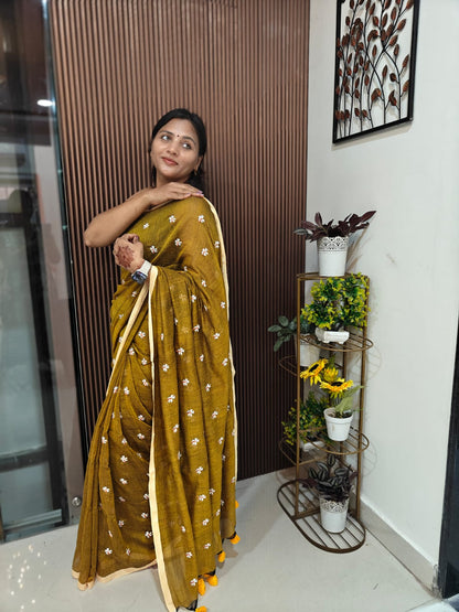 🌿 Parijat Embroidered Mul Cotton Saree