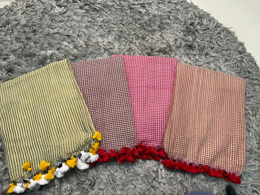 🌿 Checked Pattern Mul Cotton Saree