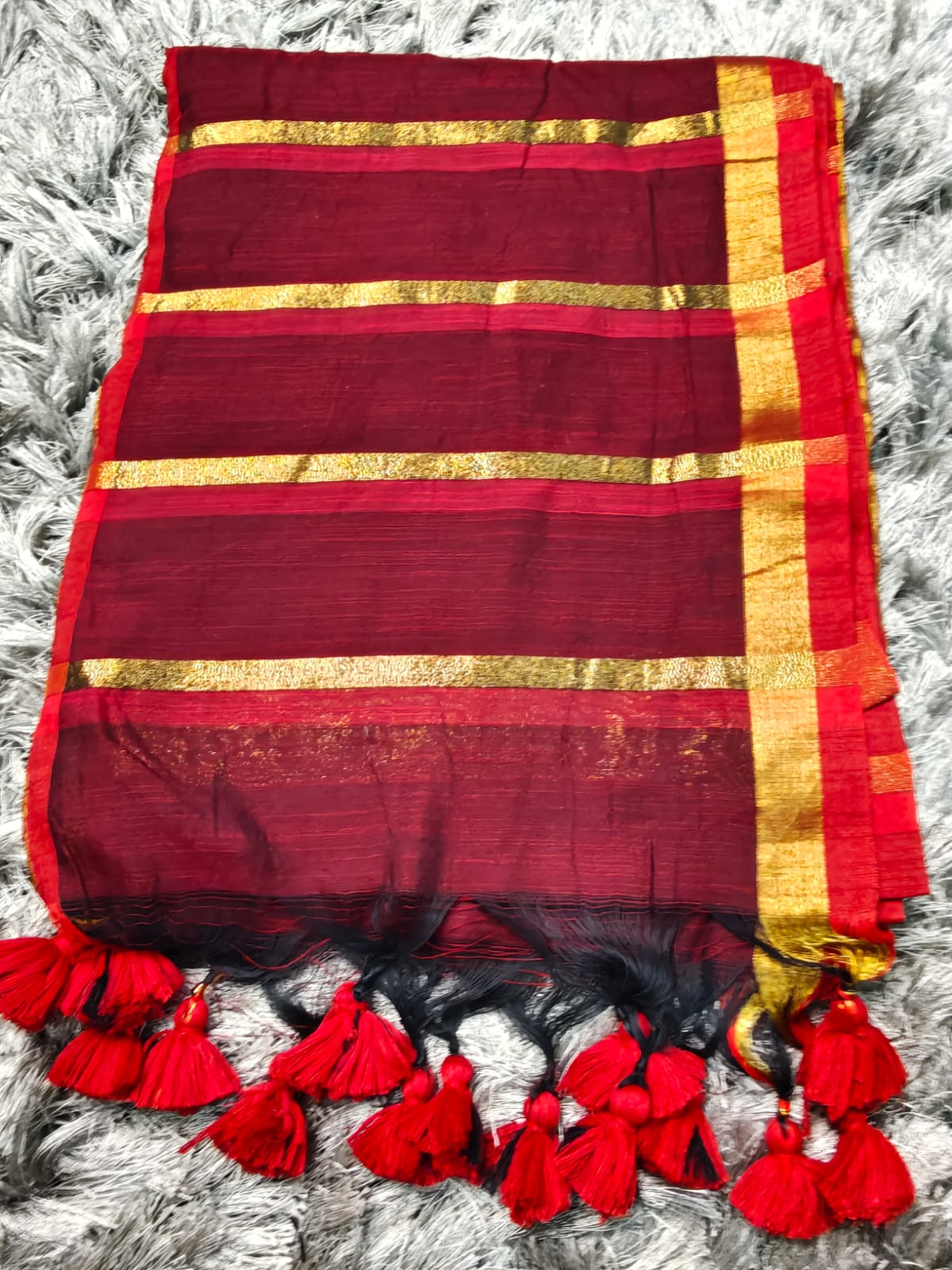 Soft Cotton Saree with Elegant Zari Line Detailing