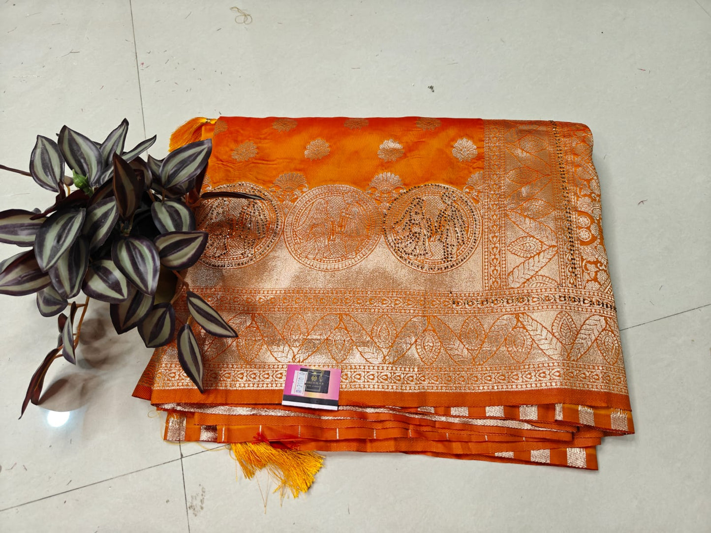 Banarasi Weaving Silk Saree with Stone Work & All-Over Buttis 👑