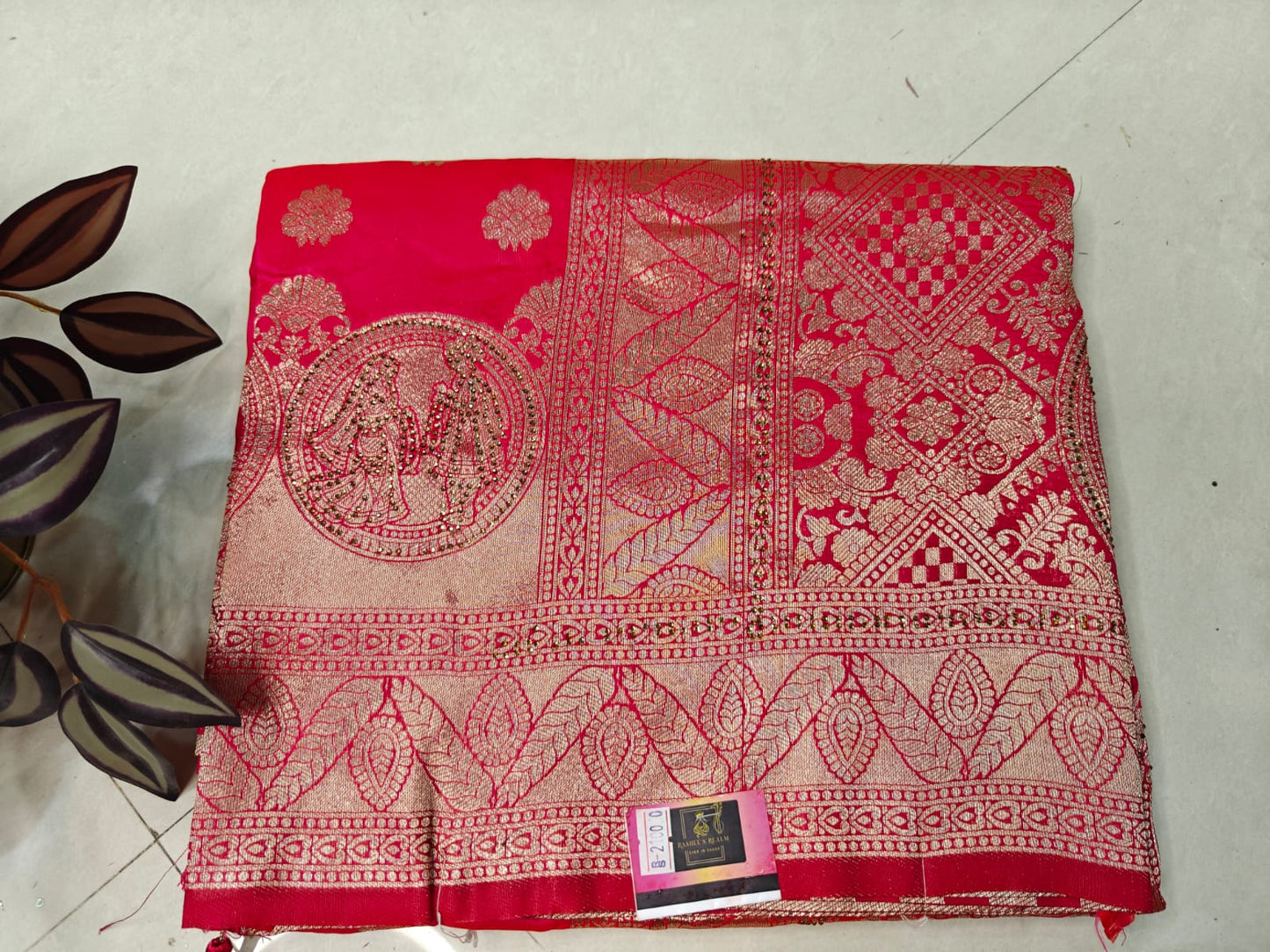 Banarasi Weaving Silk Saree with Stone Work & All-Over Buttis 👑