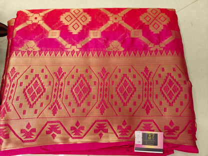 Dual Shade Georgette Saree with Elegant Weaving Design