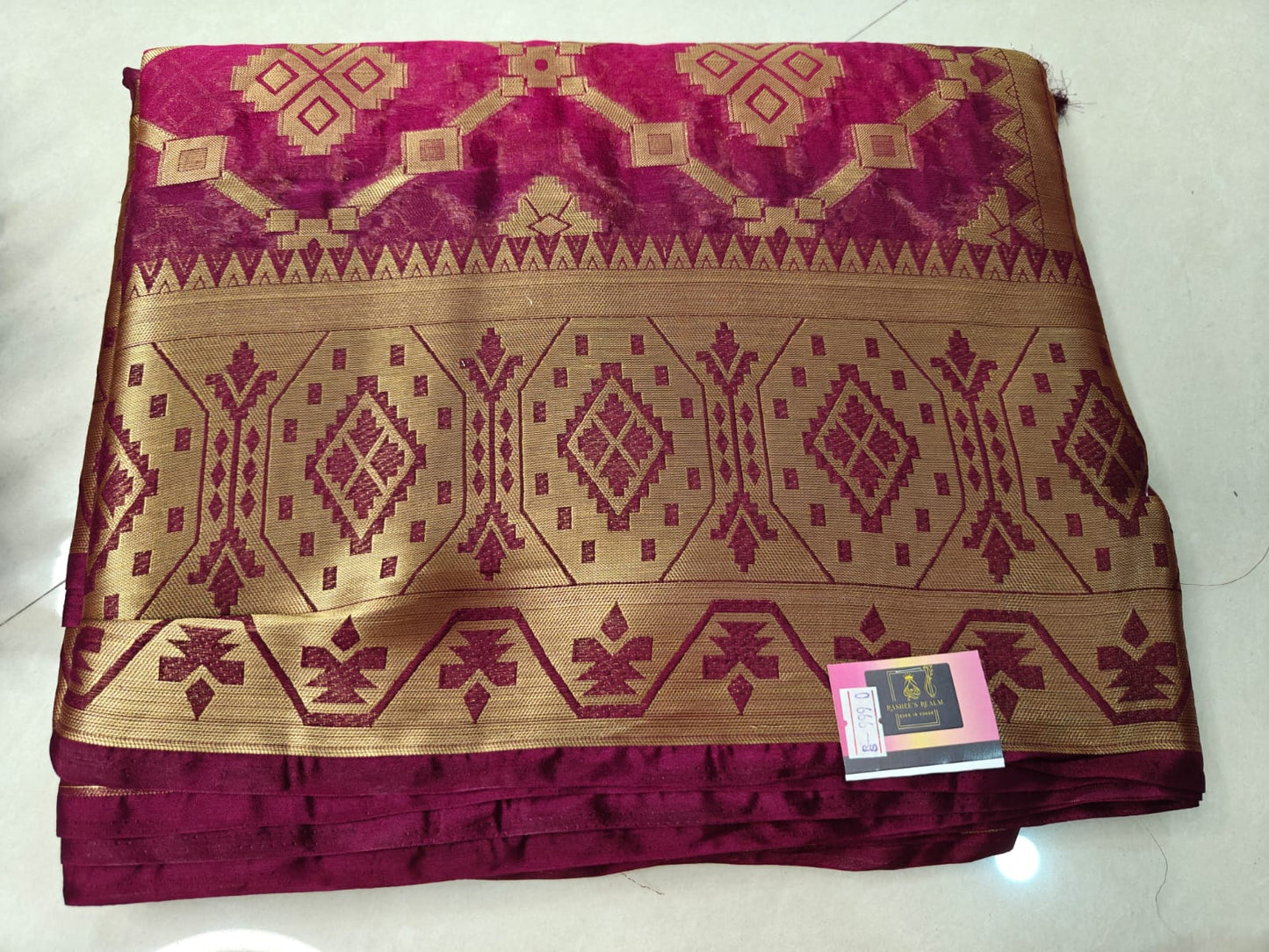 Dual Shade Georgette Saree with Elegant Weaving Design