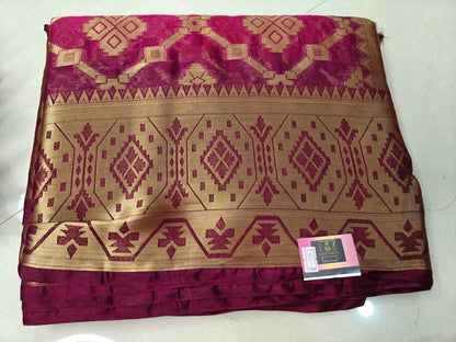 Dual Shade Georgette Saree with Elegant Weaving Design