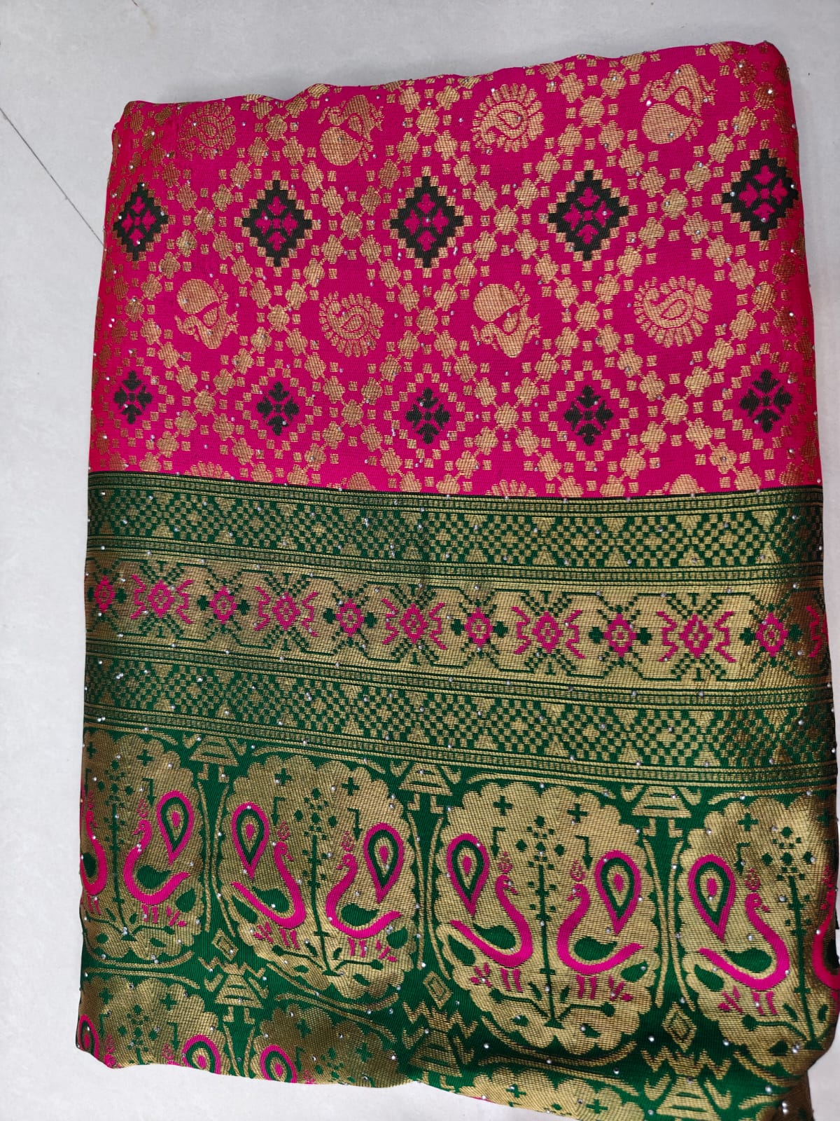 Jacquard Silk Saree with Heavy Weaving & Contrast Blouse