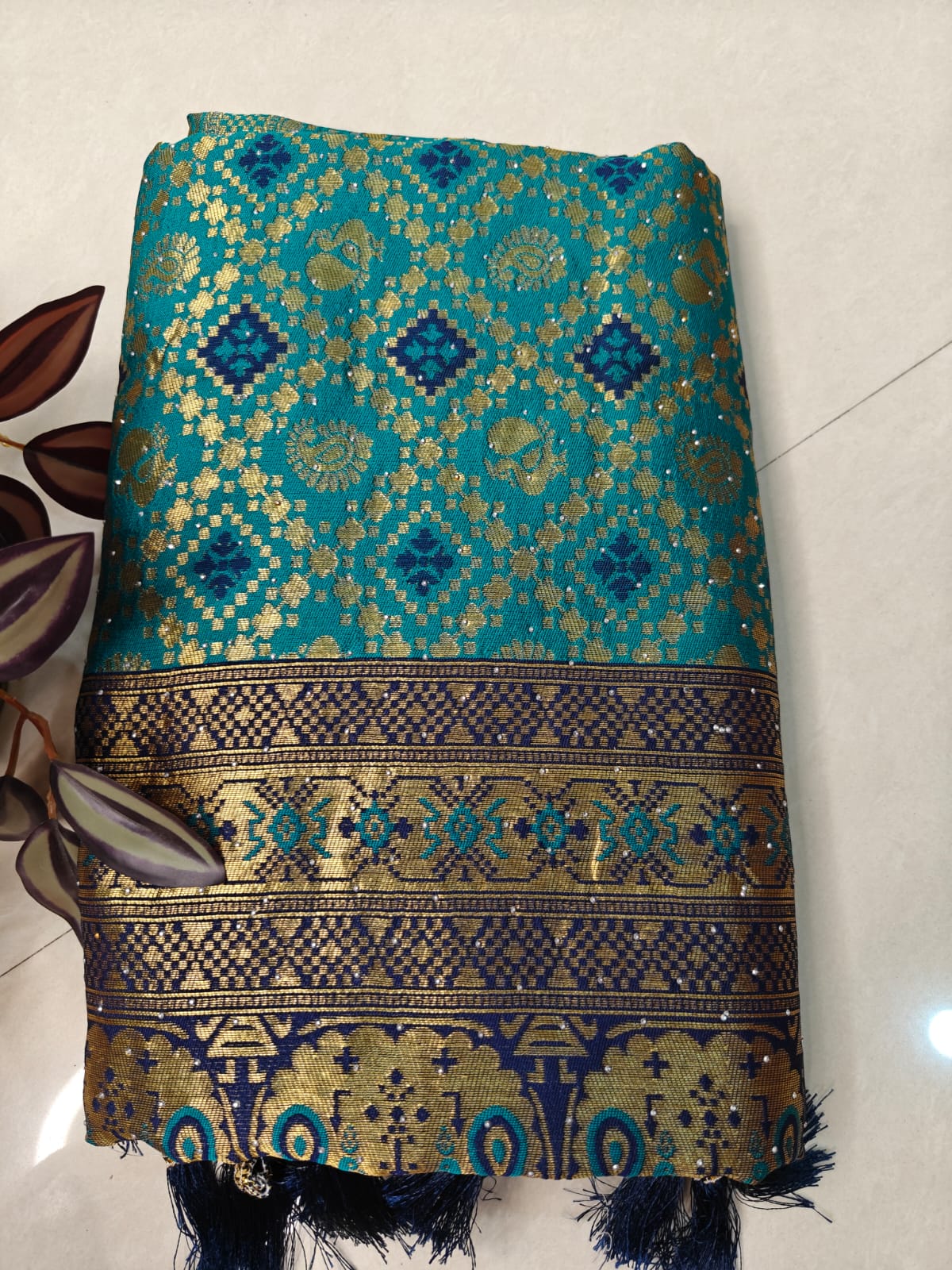 Jacquard Silk Saree with Heavy Weaving & Contrast Blouse