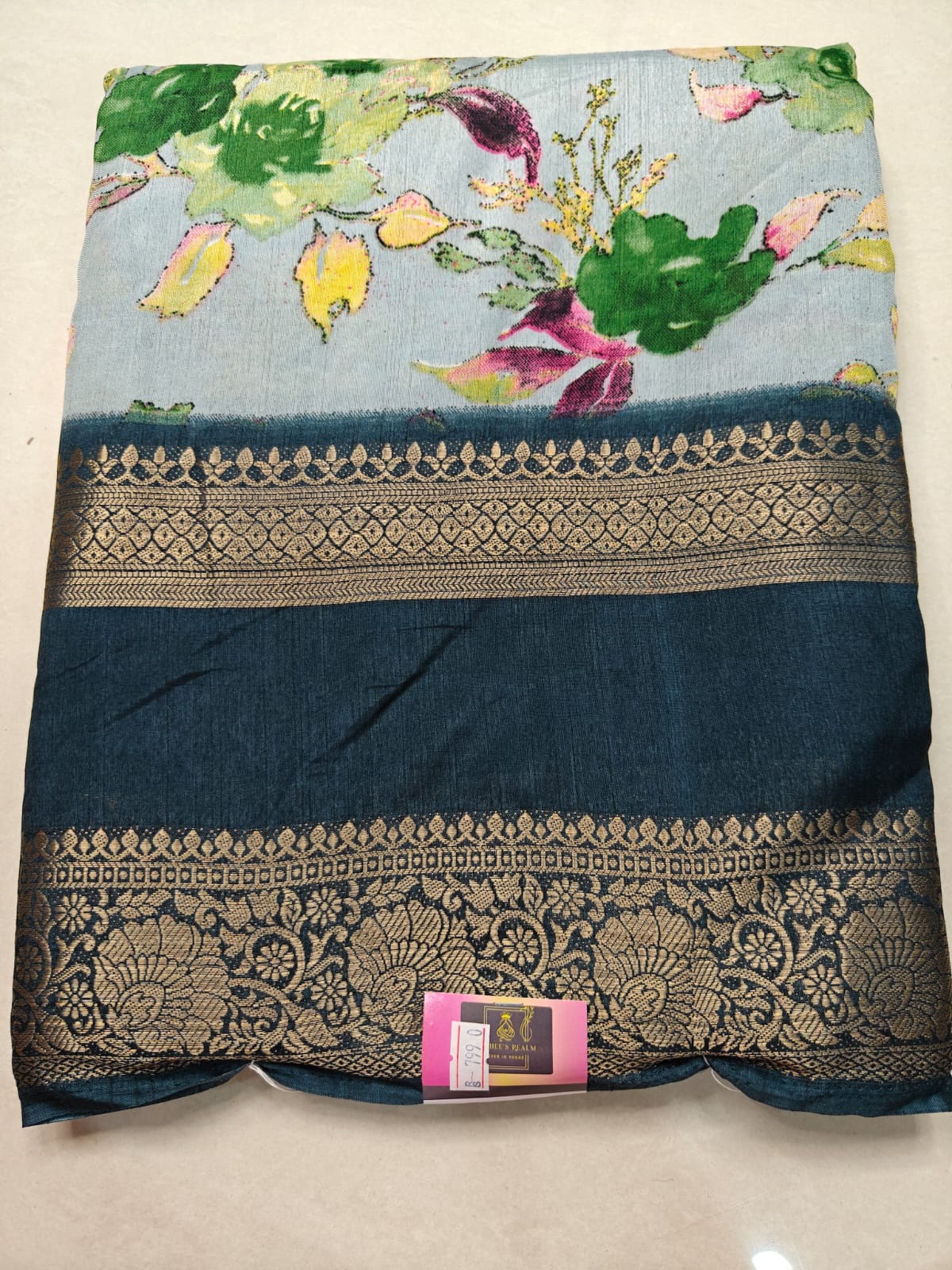 Graceful Cotton Silk Saree with Gap Border & Attached Blouse