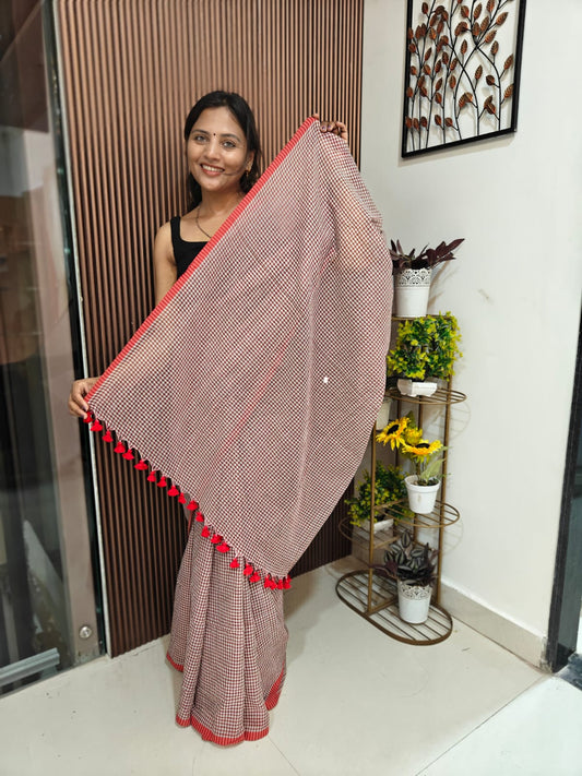 🌿 Checked Pattern Mul Cotton Saree