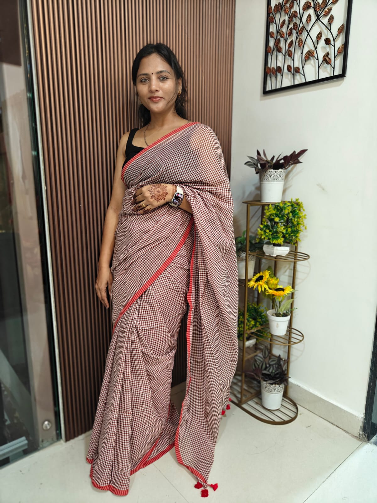 🌿 Checked Pattern Mul Cotton Saree