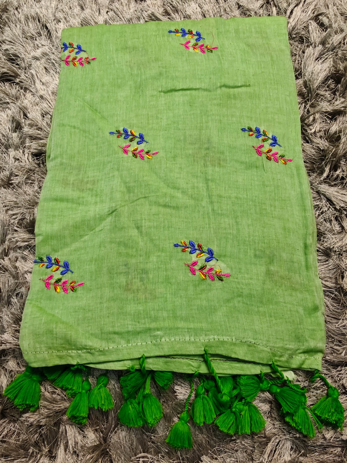 Leaf Embroidered Premium 120 TC Mul Cotton Saree